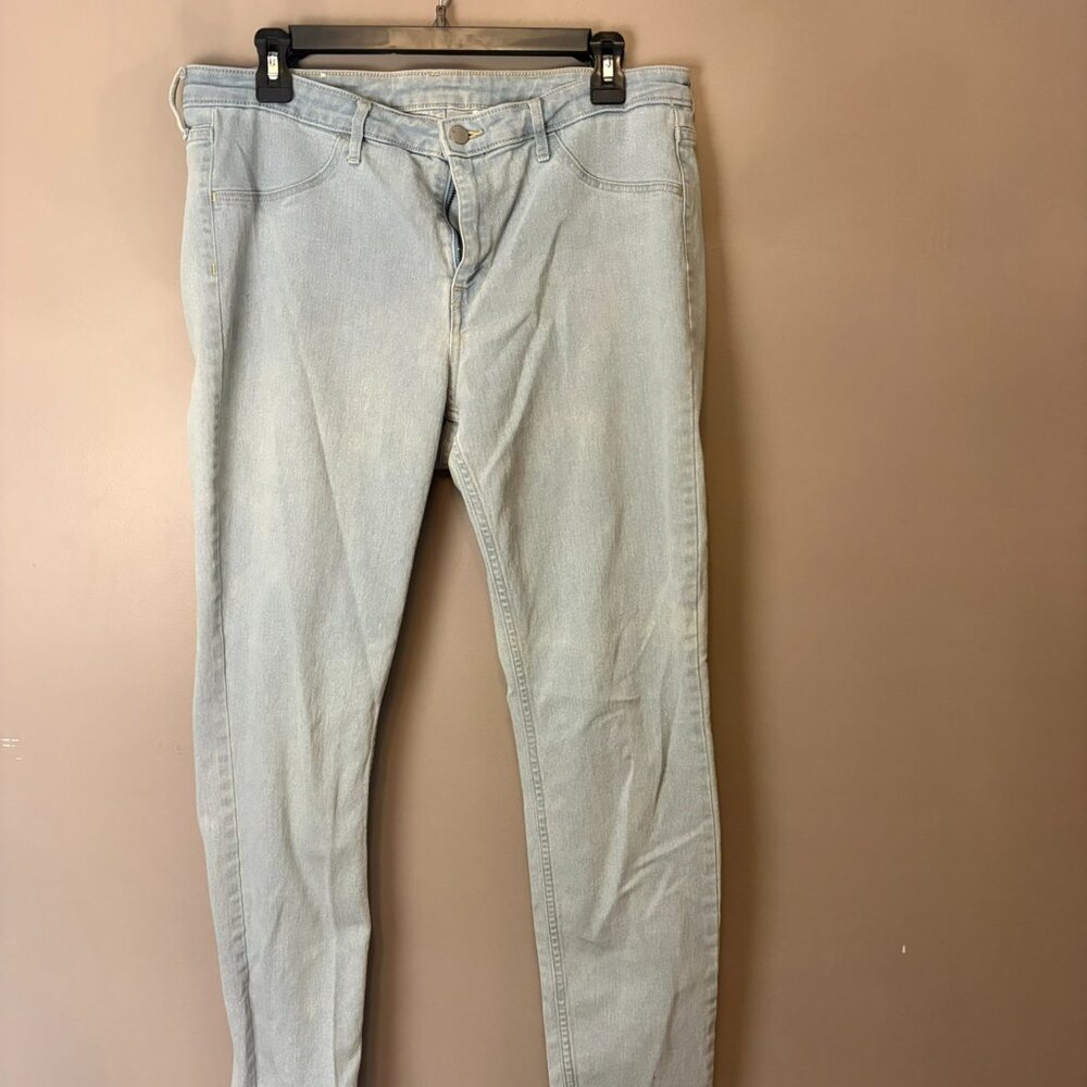 H&M Skinny Ankle stretch light wash jeans size 31 Minimalist denim